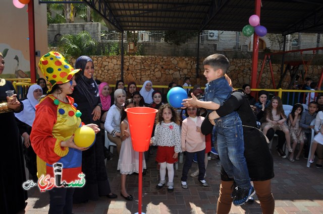 كفرقاسم – فيديو: بساتين الامل, السلام , والمحبة تحتفل بعيد الام على انغام عمو انس وجوقته ..
